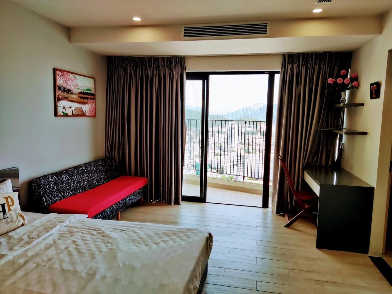 Can Ho Gold Coast O Nha Trang View Bien - Vivastay Buitenkant foto