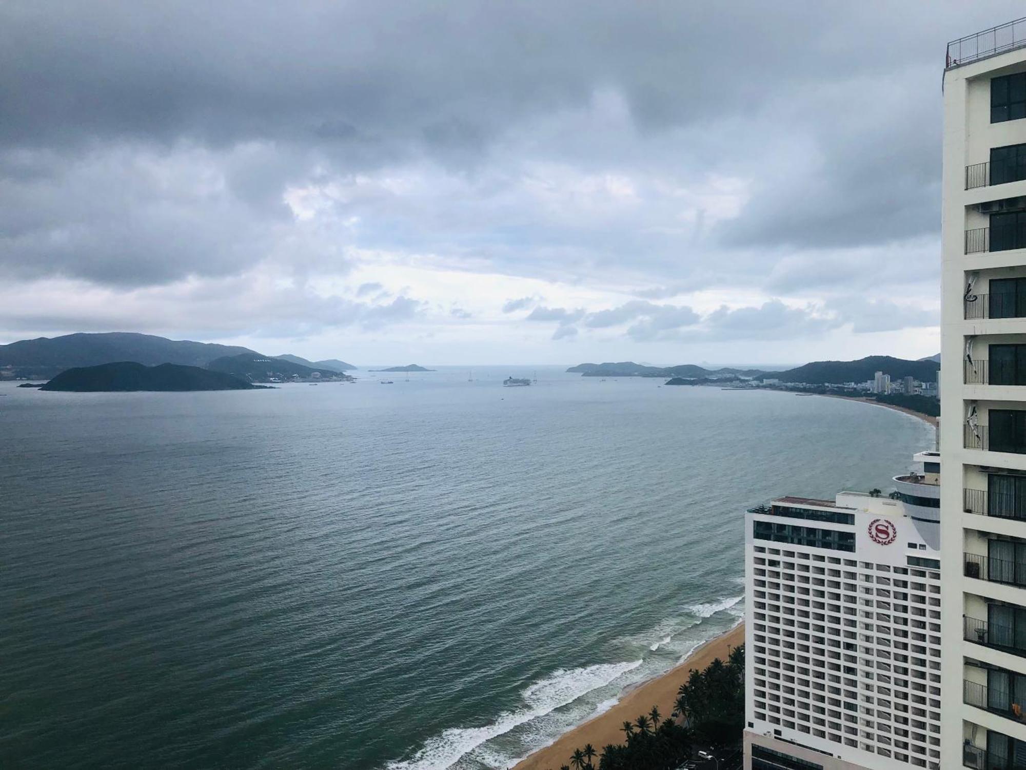 Can Ho Gold Coast O Nha Trang View Bien - Vivastay Buitenkant foto