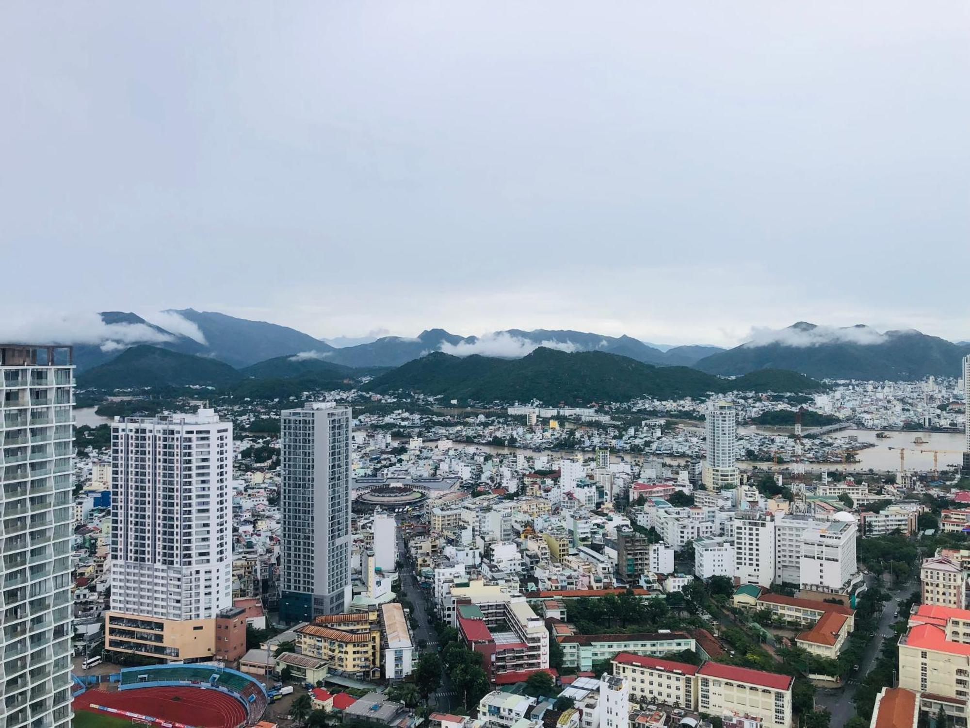 Can Ho Gold Coast O Nha Trang View Bien - Vivastay Buitenkant foto