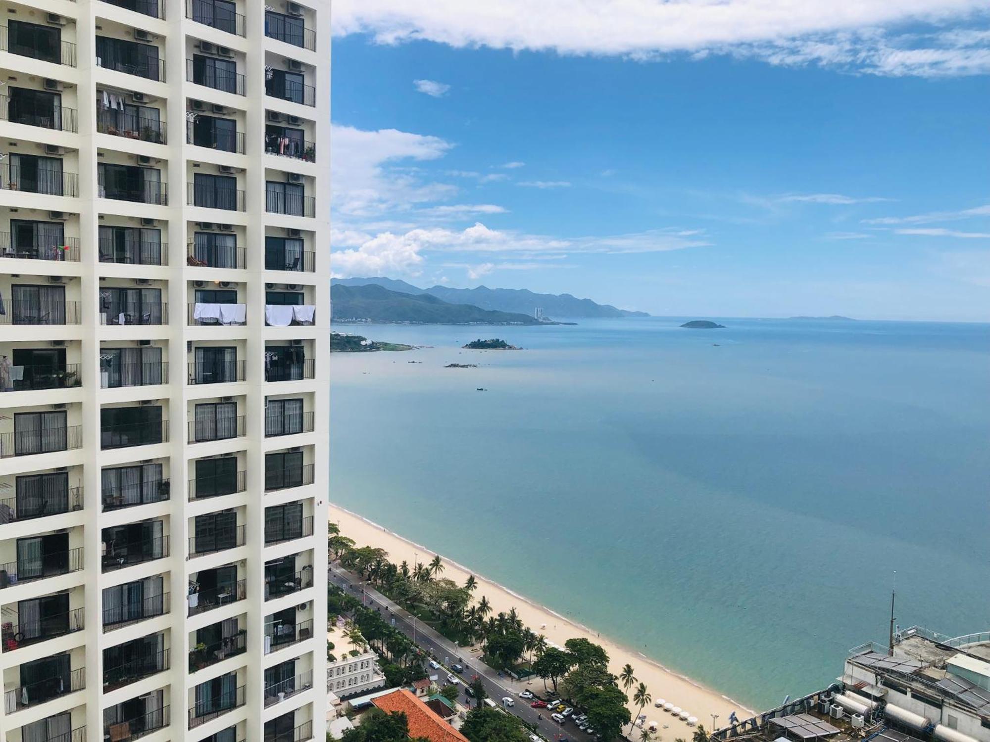 Can Ho Gold Coast O Nha Trang View Bien - Vivastay Buitenkant foto